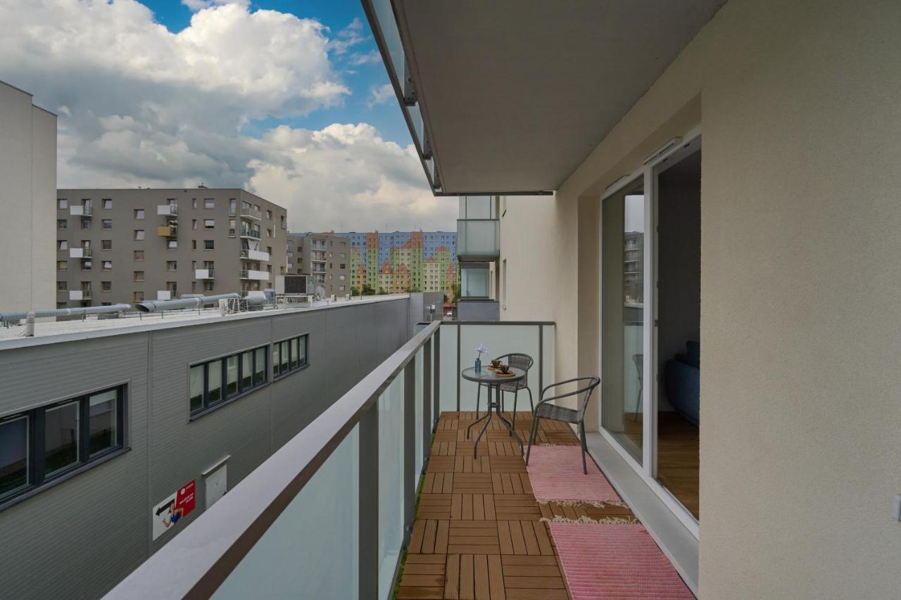 Apartment Blue Sky With Parking & Balcony By Renters
