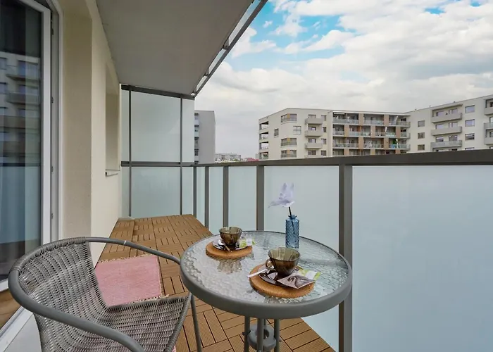 Blue Sky Apartment With Parking & Balcony By Noclegi Renters